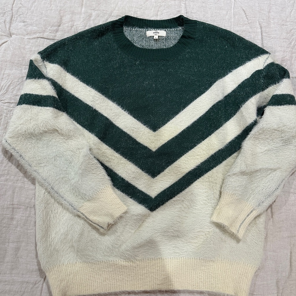Entro Forest Green and Cream Chevron Crewneck Sweater
